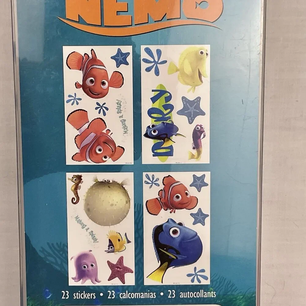 Disney Pixar Finding Nemo Removable 17.25” Pre-Pasted Border & Stickers New